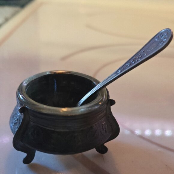 Vintage Russian Silver salt Cellar with insert and spoon - Picture 1 of 7